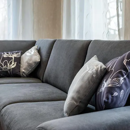 Appartement Lidobo 01 *